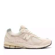 Sepatu Sneakers Pria NewBalance 2002R Off White (M2002RCC) Original