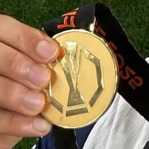 new style 2025The Europa League Champions gold Medal Metal Medal Replica Medals Gold Medal Football