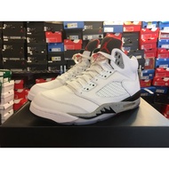 NIKE AIR JORDAN 5 RETRO White Cement 136027-104