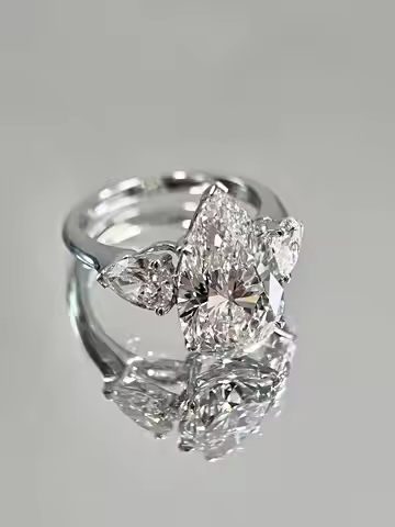 PT950 Platinum Lab-Grown Diamond Waterdrop Three-Stone 6ct E VVS2 Engagement Ring 14K Gold Wedding R