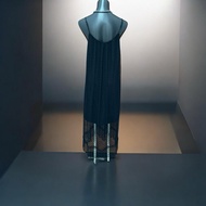 2hand dress.