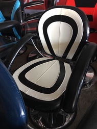 เก้าอี้ไท 2 ลายใหม่ เก้าอี้บาร์เบอร์ เก้าอี้ตัดผม เก้าอี้เสริมสวย เก้าอี้ช่าง BS102A  สินค้าคุณภาพ ของใหม่ ตรงรุ่น ส่งไว สินค้าแบรนด์คุณภาพแบรนด์บีเอส BS