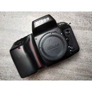 Nikon F70 35mm Analog FIlm Camera SLR Classic Vintage Retro Beginner Friendly Camera