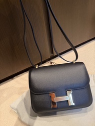 Hermes 黑色 Mini Constance Epsom 金扣