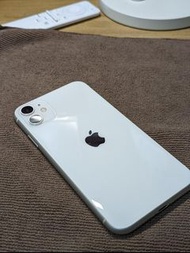 低價出售 iPhone 11  白色  128G