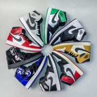 Nike Air Jordan 1 Retro High OG  喬丹一代aj1 喬1 AJ1 籃球鞋運動鞋 女款運動板鞋