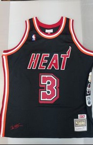 M&N Miami Heat Dwyane Wade Legacy退休紀念球衣(三層刺繡）