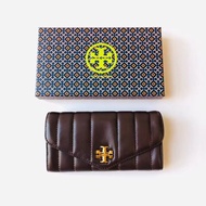 [COD]【เคาน์เตอร์ล่าสุด!!】Tory Burch Lady S 2022ฤดูใบไม้ร่วงรุ่นล่าสุด81820 Kira Chevron สามสี Sheepskin Rusted Rhombus กระเป๋า Key Fob คลัทช์กระเป๋าสตางค์ยาว