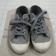 Korean Velvet SHOOPEN Sneakers