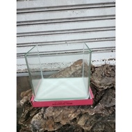 Nano Aquarium Curved Face Size 18 13 15 Cm = 7 Inches