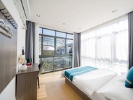 Shanghai 97 Homestay (National Exhibition and Convention Center Hongqiao Railway Station)