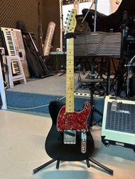 90% NEW Fender electric guitar