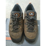 Mountain shoes size 44