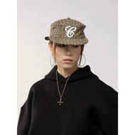 [GUBAN] AC-S51 Official Distribution 6CRAYON Flat Top Retro Houndstooth Letter Embroidery Pill Box C