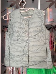 Uniqlo Ultra Light Down 羽絨背心