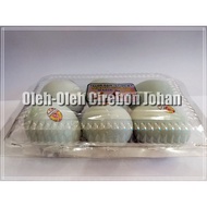 Super Salted Eggs per pack contains 6 eggs