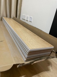 仿木紋PVC卡扣式地板
