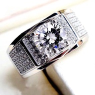 แหวนเพชรโมอีส 1 กะรัต ล้อมเพชร 10 ตังค์ น้ำ D-VVS1