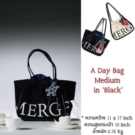 💯【จัดส่งแบรนด์】🆕👜MERGE A DAY BAG Medium Merge กระเป๋า official ส่งต่อ กระเป๋าTote