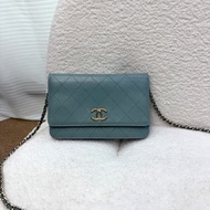 CHANEL湖水綠金釦牛皮雙C WOC