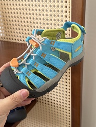 KEEN หลังวีลโค่หนีบทรงเด็กใหม่ สำหรับเด็กกลางและวัยรุ่นตื่ยน้ำที่หาดรองเท้า