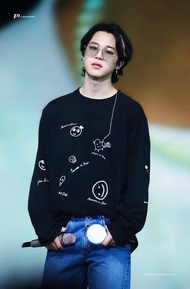 Kaos Lengan Panjang Bangtan Jimin Gambar Konser L.A PTD On Stage