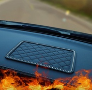 Lagi Ramai Dicari Alas / Tatakan Anti Selip slip Mat Dashboard Mobil CHNEL CROWN Bingkai Bling Bling