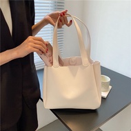 PK0 Stock - Fashionable Summer High-Capacity Commuter Tote Bag for Women Made from Soft Leather