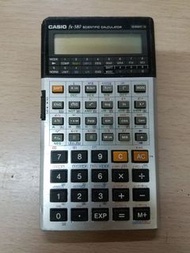 (SOLD) 殘殘哋角位有撞爛 CASIO FX-580 計算機 ( 請細看相片，合用才買)