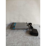 D-link dl-704p router plus ready-to-use adapter