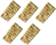 ORFOFE 5pcs Imitation Soda Crackers Biscuits Photography Props Artificial Food Fake Dessert Kid Play Biscuits Faux Cookie Model Bakery Display Biscuits Toy Desktop Pvc Fake Food
