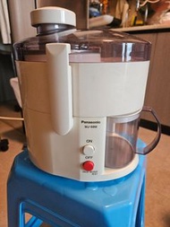 Panasonic MJ-68M 纖巧榨汁機