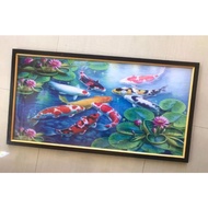 Hiasan dinding cetak gambar lukisan 9 ikan koi plus bingkai ukuran
