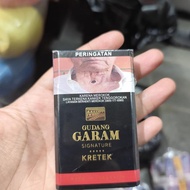 ROKOK GUDANG GARAM SIGNATURE - 12 BATANG KRETEK