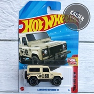 Hot Wheels : Land Rover Defender 90 (Tan)