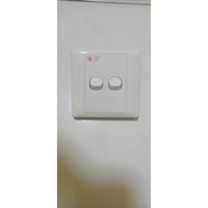 Schneider/Clipsal E2000 Series wall mounted light switch