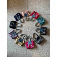 OCT210 Z02 Women's Cute Bag - 20x15cm