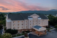 Fairfield by Marriott Inn & Suites Roanoke Hollins/I-81