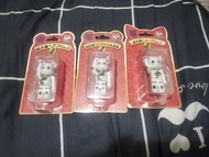 招財貓100% bearbrick