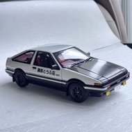 AutoArt Toyota Sprinter Trueno AE86 Initial D Edition
