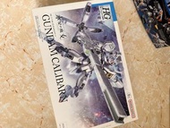 萬代 HG 1/144 calibarn