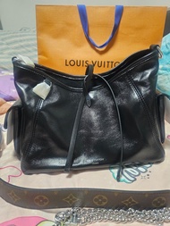 Louis Vuitton carryall pm