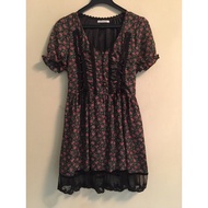 Preloved axes femme dress