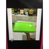 Tupperware slice and stor1.9L green (1)