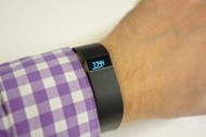 黑色S號!! ※台北快貨※美國原裝 Fitbit Force 體感記錄器**OLED顯示 (也有Nike+ Fuelband SE,ZIP.Plus.ONE.Flex,UP by Jawbone)