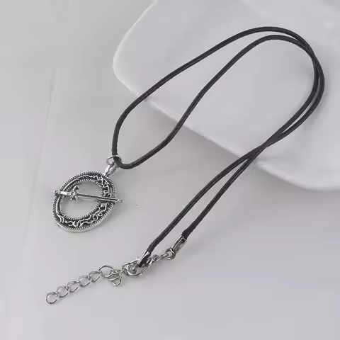 Steam Game Dark Souls 3 Cosplay Blade of The Dark Moon Pendant Covenant Sword Retro Necklace Leather