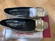 Roger Vivier Belle Vivier 平底鞋