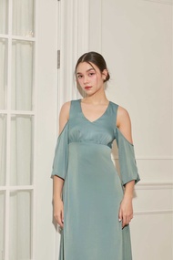 TuRTUR | Irene dress - เดรสยาวปาดไหล่ เดรสออกงาน ชุดเพื่อนเจ้าสาว ชุดไปงาน