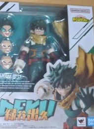 綠谷出久 shf