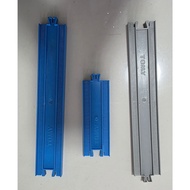 USED Railway Track Straight Length 10cm There Are 17 Pieces. Blue